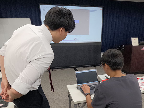 自分でLinuxサーバを立て、htmlを表示するまでを体験しました。